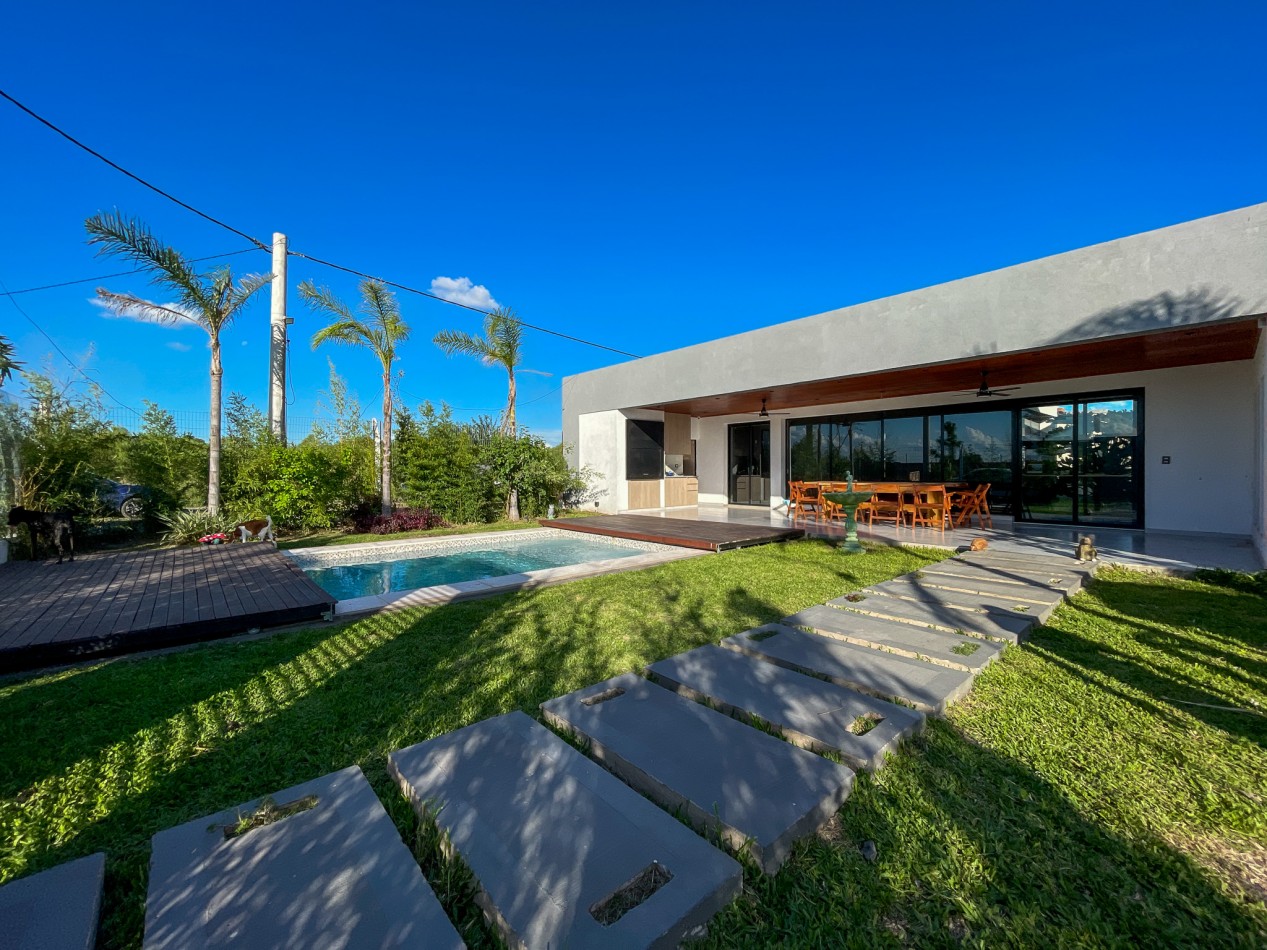 Casa Quincho con Muebles y Pileta, Puerto Tirol, Chaco.