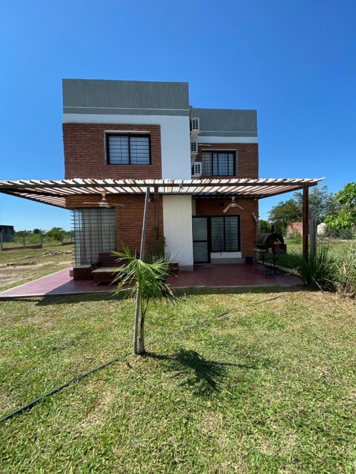 Casa Duplex Cuatro Ambientes, Los Aromos Dos, Puerto Tirol.