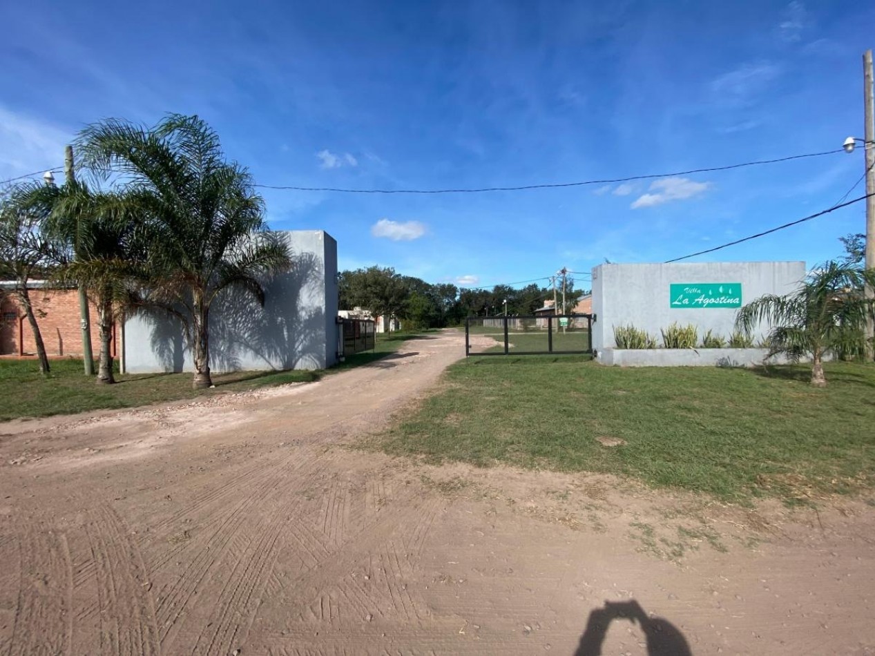 Tu Refugio de Tranquilidad: Casa Quincho Moderna en Villa La Agostina