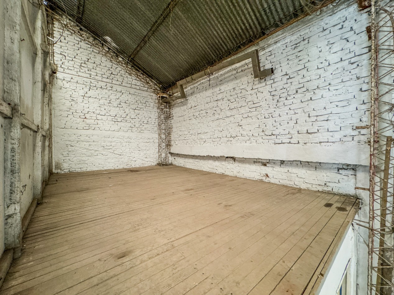 Galpon de 394 m² en Av Italia