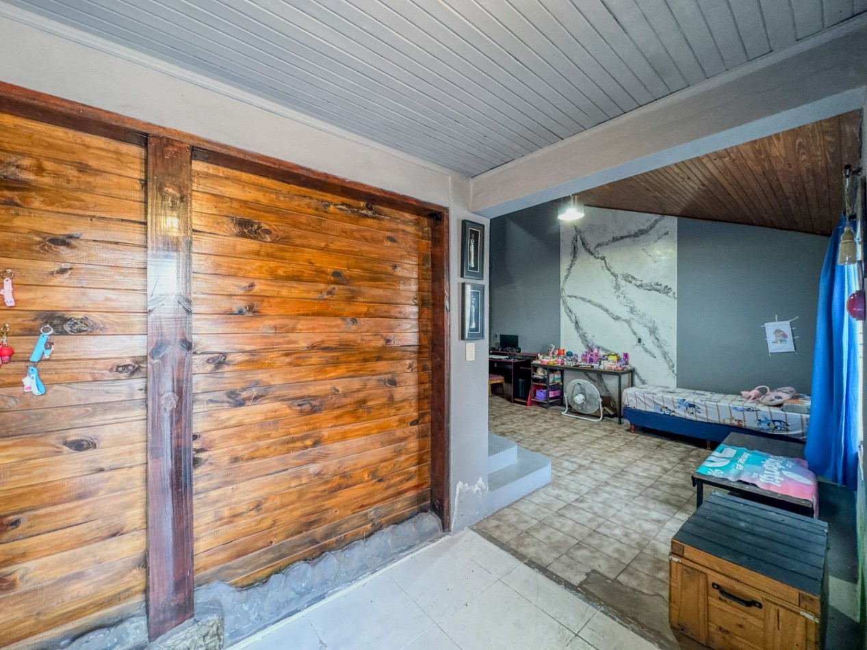 Casa con local y deposito en terreno de 400 m² — a 50 m de Av. Soberania Nacional