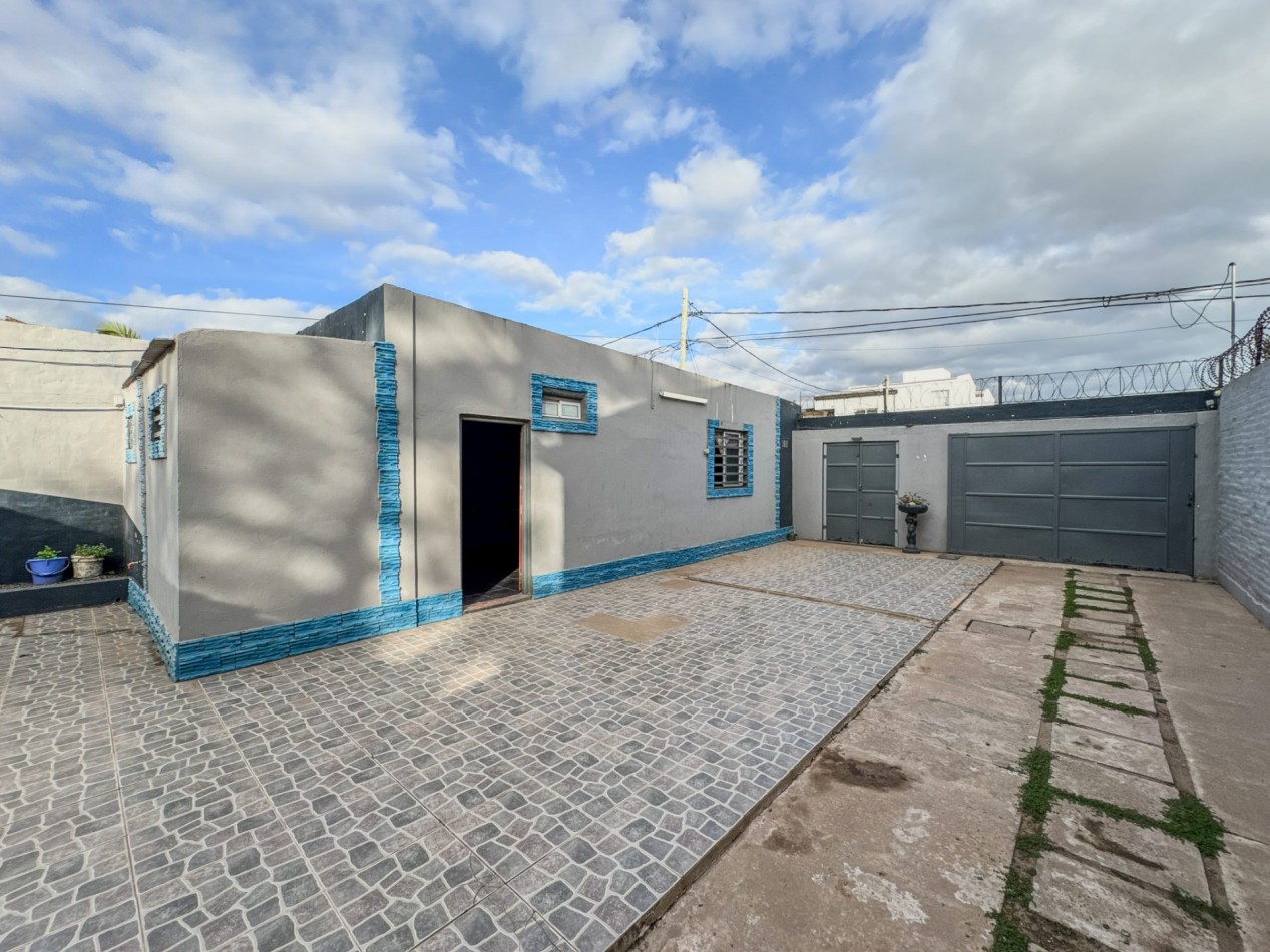 Casa con local y deposito en terreno de 400 m² — a 50 m de Av. Soberania Nacional