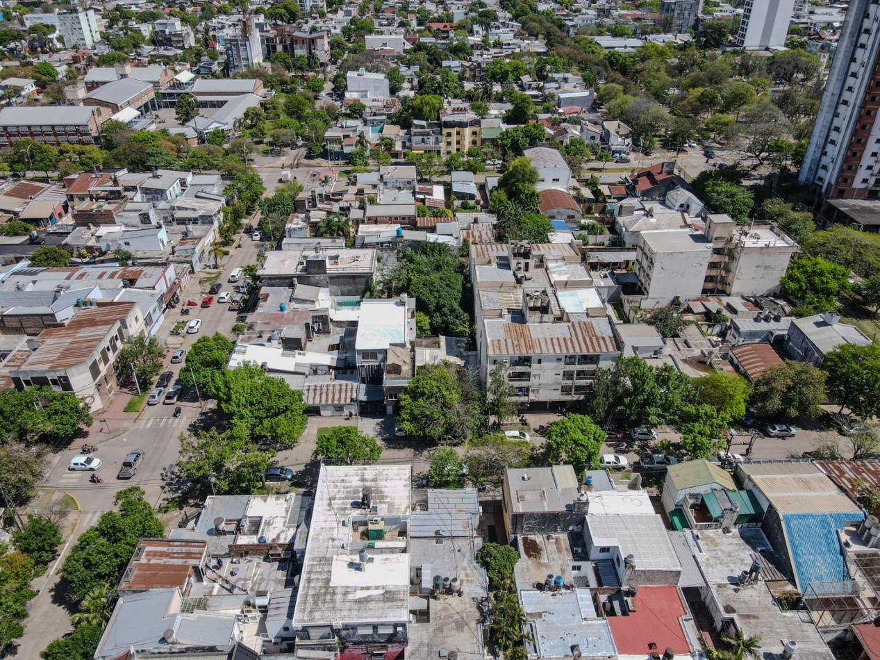 Terreno 11x40 (440 m²) en zona UNNE, apto edificio de hasta 6 plantas