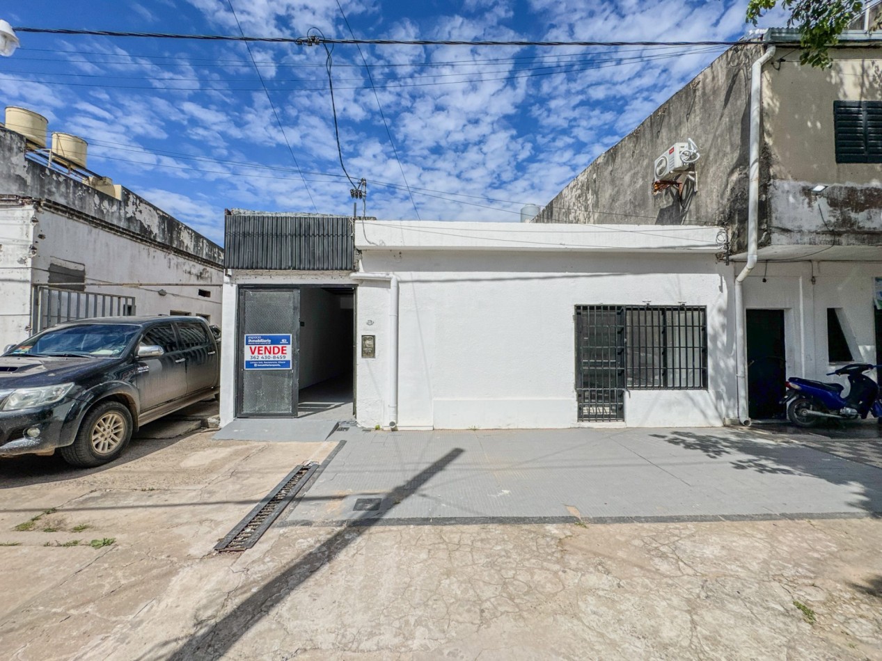 Local comercial con galpon de 190 m² a 20 metros de Av. Hernandarias