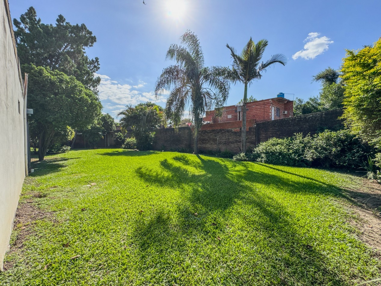 Terreno de 12x30 con frente a Av. Martina, parquizado | Villa Rio Negro